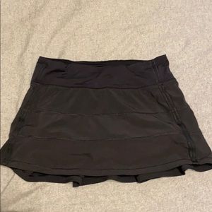 Lululemon black skirt